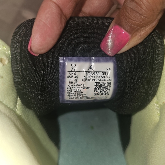 Custom Nike Air Jordan 1 mid size 7Y - Picture 10 of 14